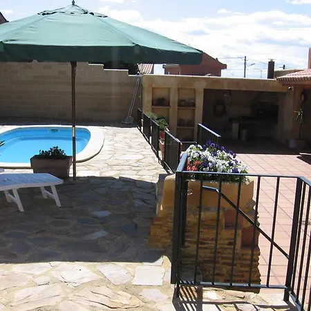 Casa Rural Vega Del Esla Hébergement de vacances *